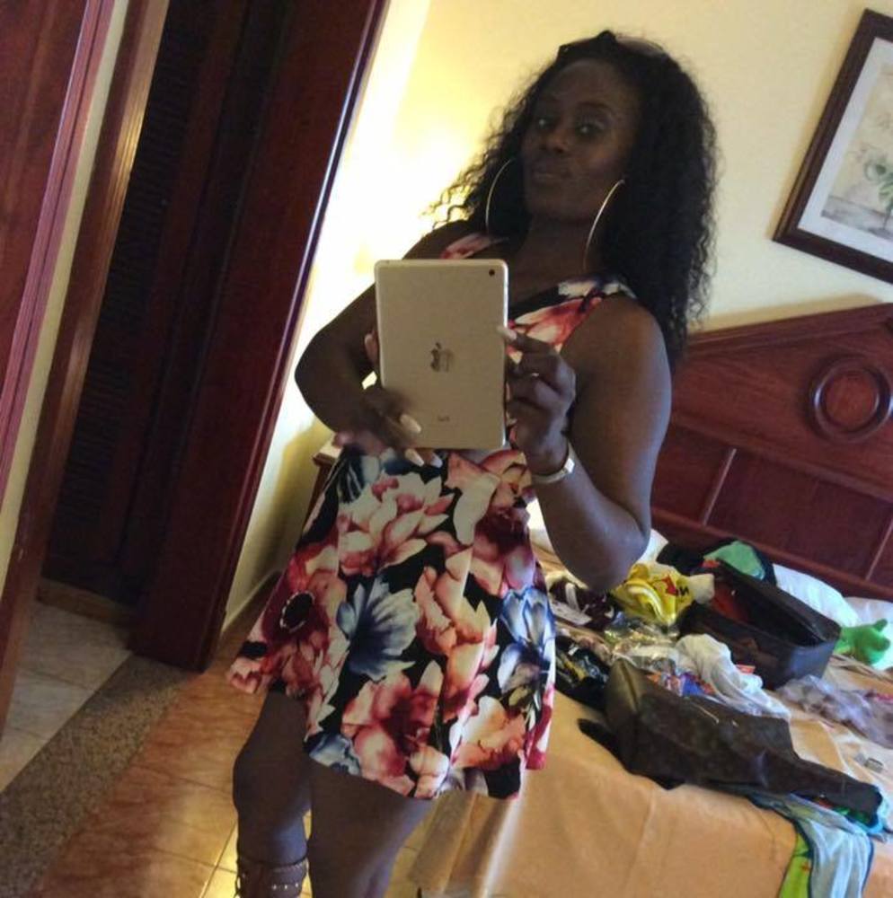 Meet your Posher, Tenisha